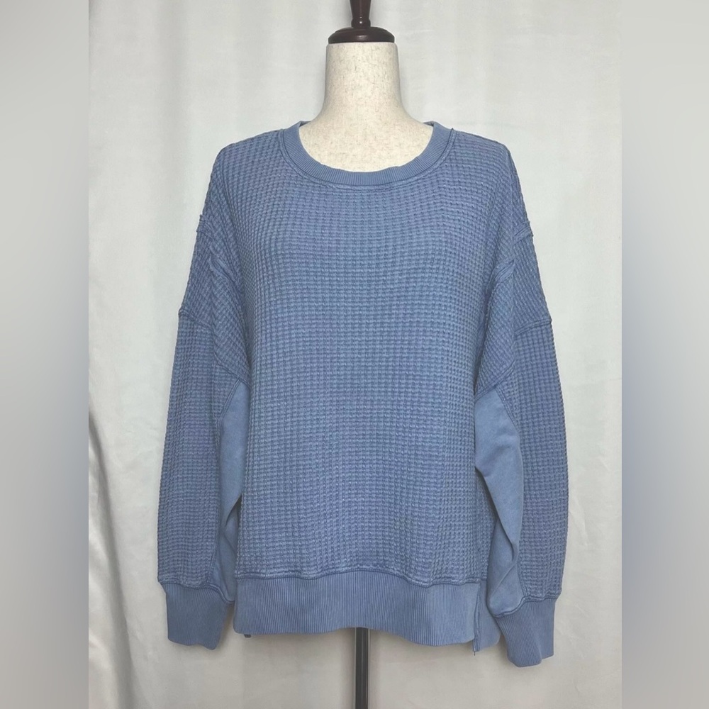 American Eagle Women’s Oversized Big Hug Waffle Crew Neck Sweatshirt Blue Sz XS